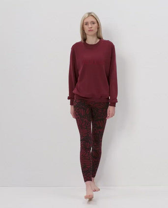 | color:red |yoga sweater om red